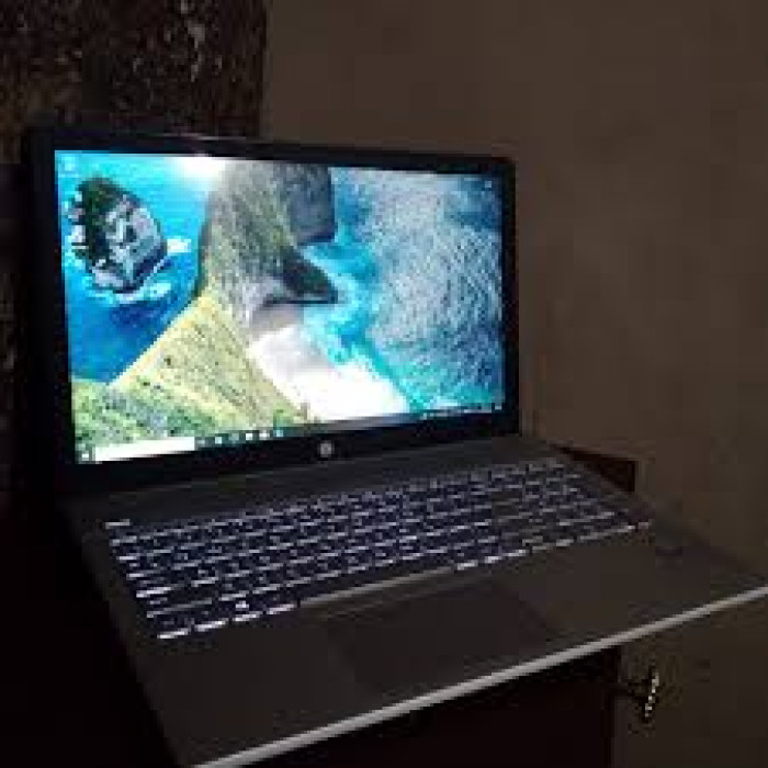HP PAVILION 14CD0003 CORE I7 8TH GEN 8/128GB (USED WITH CHARGER) HP PAVILION 14CD0003 CORE I7 8TH GEN 8/128GB (USED WITH CHARGER)